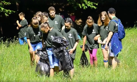 Több köbméter szemetet gyűjtöttek a tanulók. Fotók: Digitál 3 Televízió